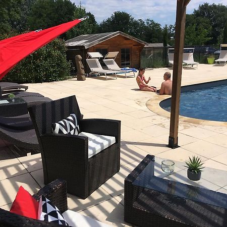 Logis Hotel & Spa Dejeunez Sous L'Arbre Rousset  Exterior photo
