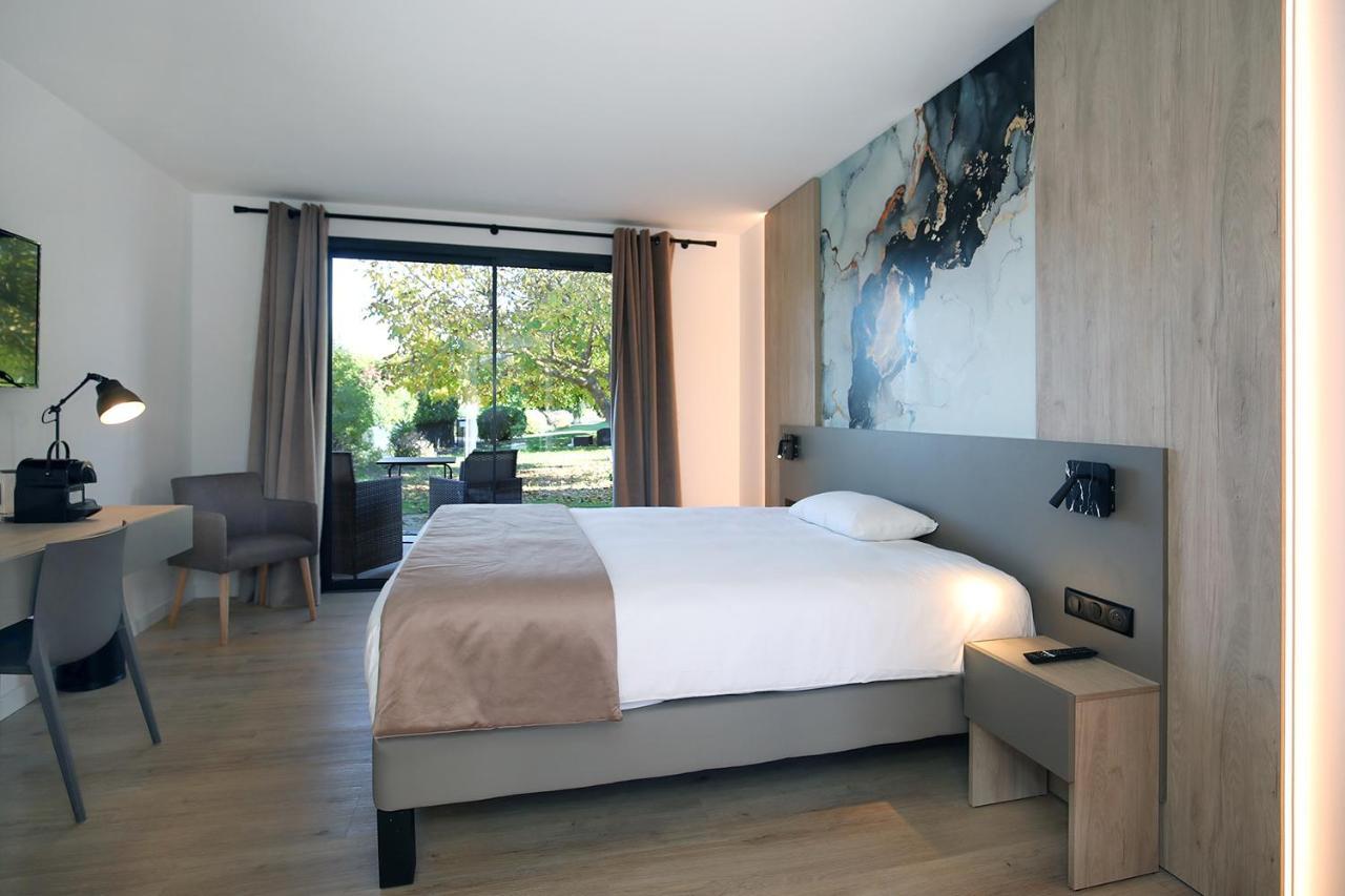 Logis Hotel & Spa Dejeunez Sous L'Arbre Rousset  Exterior photo