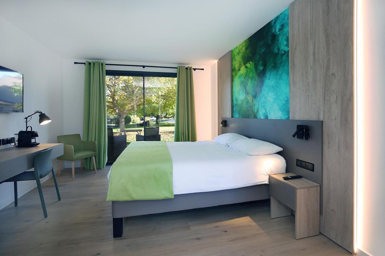 Logis Hotel & Spa Dejeunez Sous L'Arbre Rousset  Exterior photo