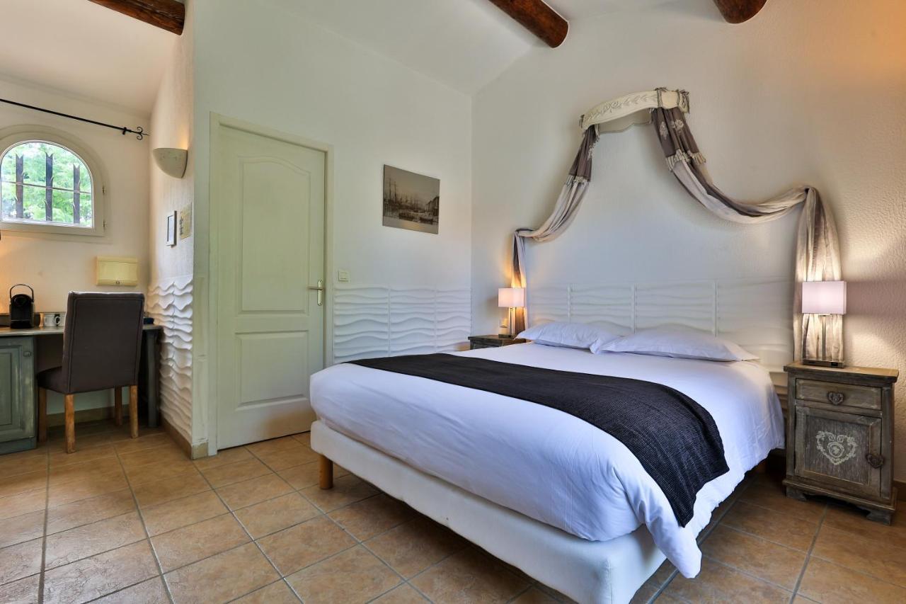 Logis Hotel & Spa Dejeunez Sous L'Arbre Rousset  Exterior photo