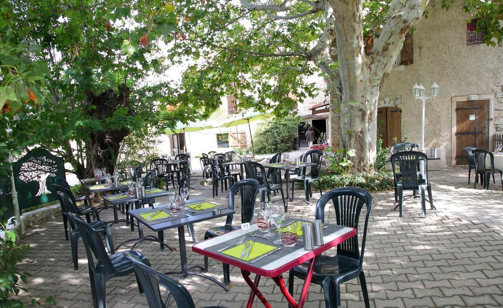 Logis Hotel & Spa Dejeunez Sous L'Arbre Rousset  Exterior photo