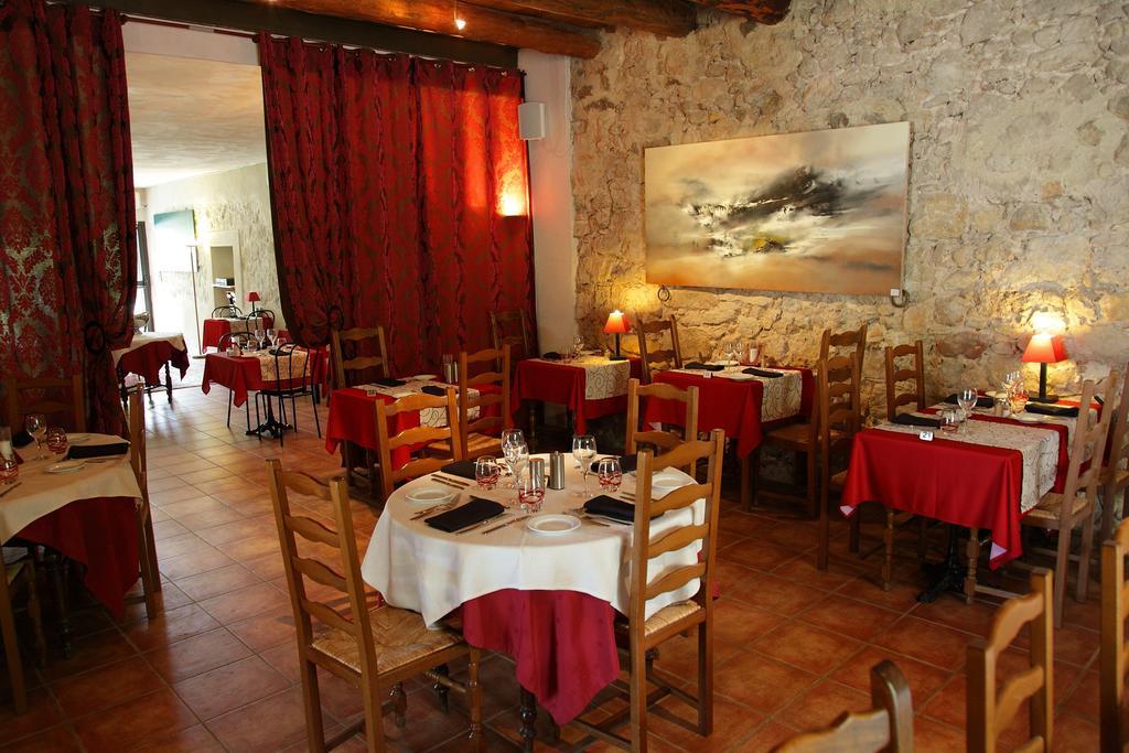 Logis Hotel & Spa Dejeunez Sous L'Arbre Rousset  Exterior photo